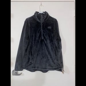 The North Face Osito Quarter-Zip Long-Sleeve Pullover